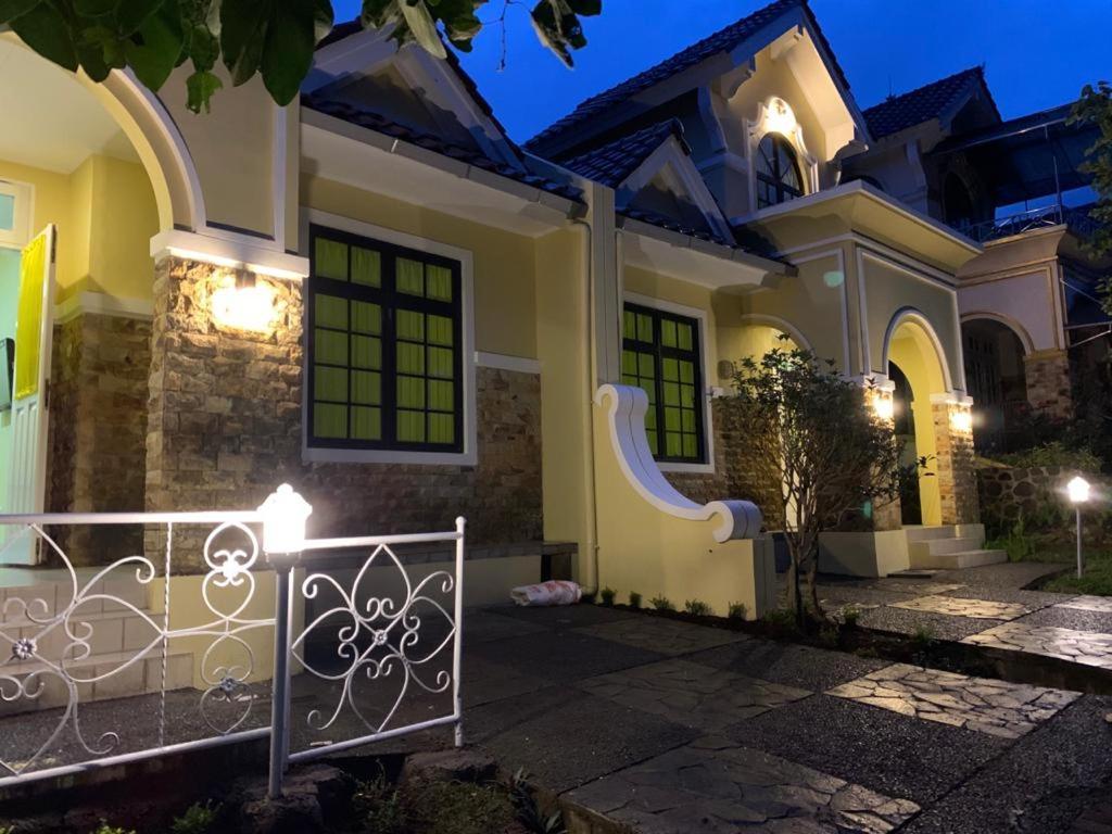 Villa Kota Bunga Cipanas 3 Kamar Baru Renovasi Full Wifi Cikundul Buitenkant foto